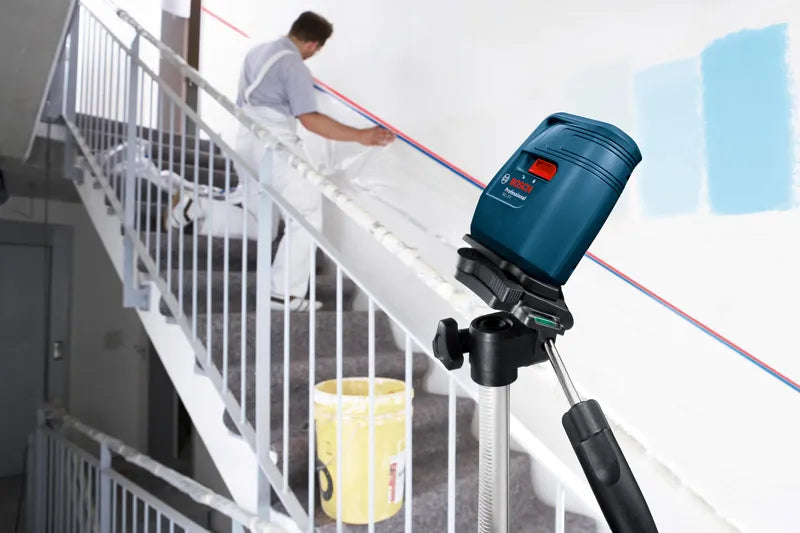 Bosch Professional GLL 3X Line Laser – 15m – Self Levelling – Interior Tool (4 x 1.5 v LR6 battery) (Blue)