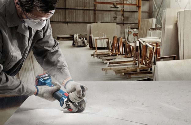 Bosch GWS 18V-10 PROFESSIONAL CORDLESS ANGLE GRINDER
