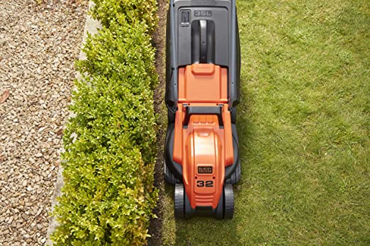 Black + Decker BEMW451BH-B1 32cm Lawnmower