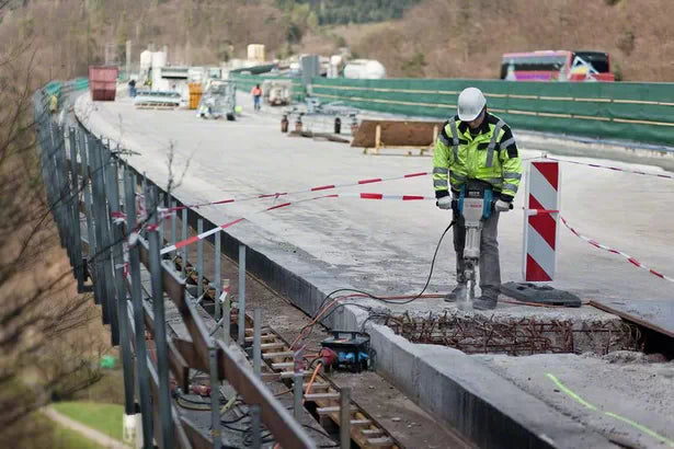 Bosch GSH 27 VC PROFESSIONAL BREAKER