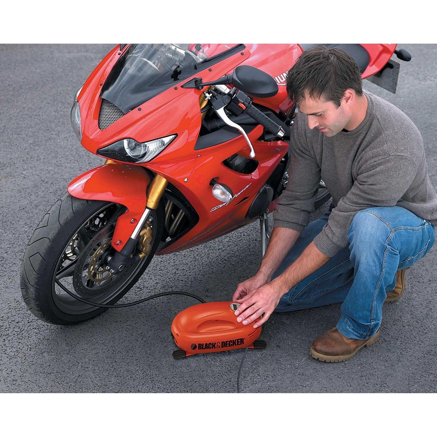 BLACK & DECKER ASI200-XJ - 12V COMPRESSOR WITH DIGITAL DISPLAY & AUTO SHUT-OFF