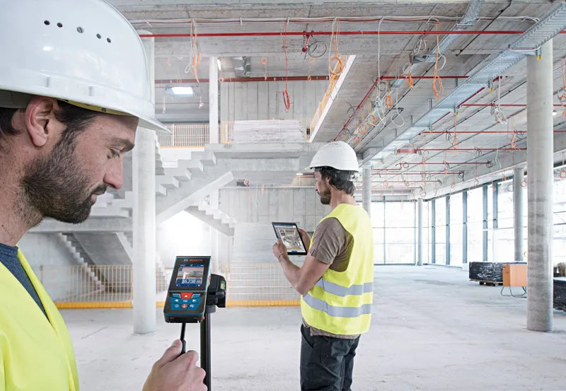Bosch GLM 150 C Professional Laser Measure, 100m Range, Inbuilt Camera Viewfinder, IPS Display, Bluetooth Connectivity for Data Transfer, 1 Year Warranty