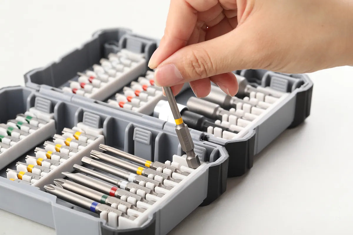 Bosch 2608522421 Pick & Click Extra Hard Screwdriver Bits Mixed Set, 44-piece