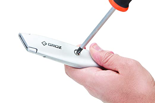Groz Lightweight Retractable Utility Knife with 5 Heavy-Duty Blades | Light and Robust | 50% Sharper Blades | Inbuilt Storage with 4 Spare Blades | KNV/5